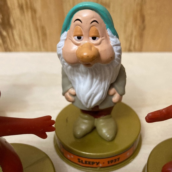 Lot of 7 McDonald’s 100 Years of Magic Disney Toys - Picture 4 of 6